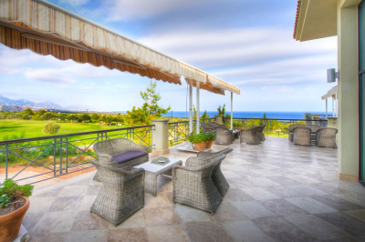 2CY Korineum Terrasse