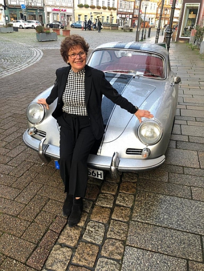 Die Galeristin Ute Halbach